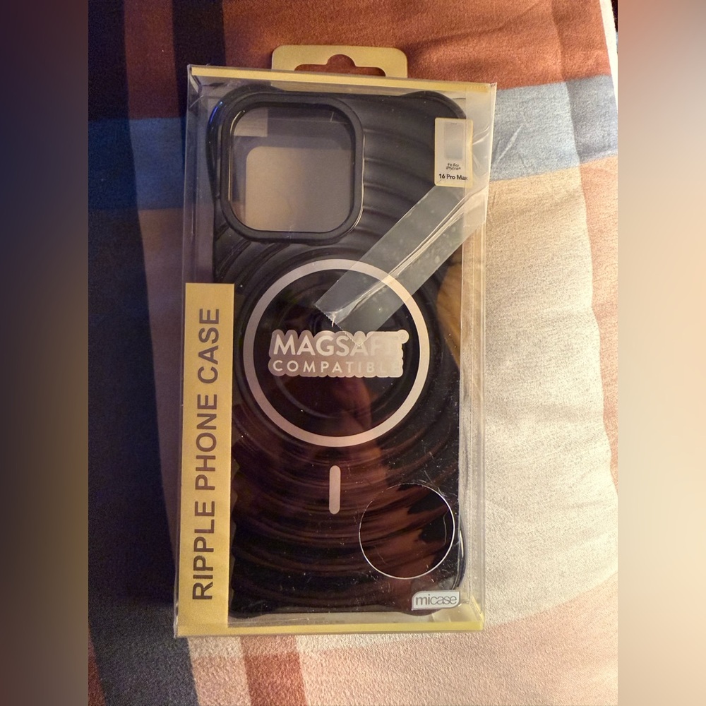 Black Ripple Phone Case for MagSafe